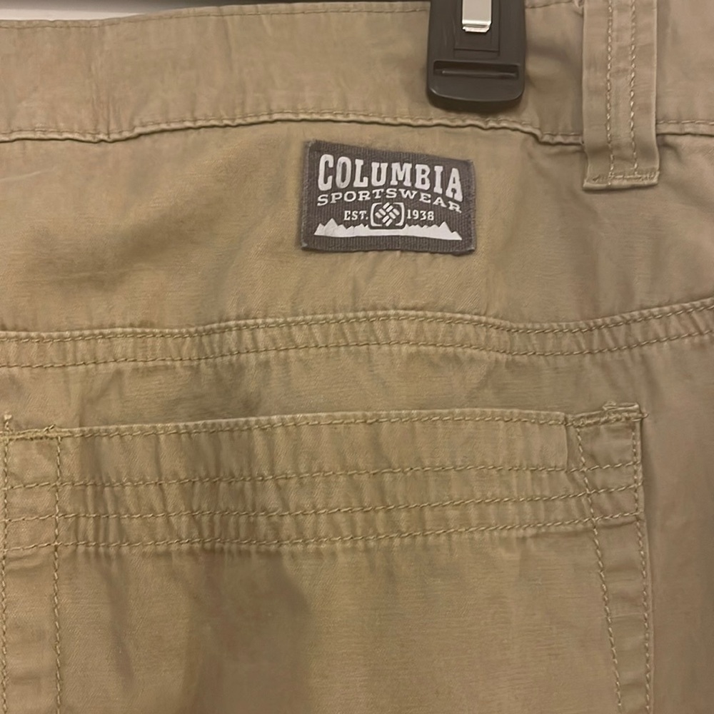 Columbia, Khaki pants Size 42/30